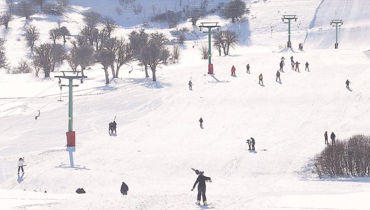 Kayakseverler Kop Dağı’nda yoğunluk oluşturdu