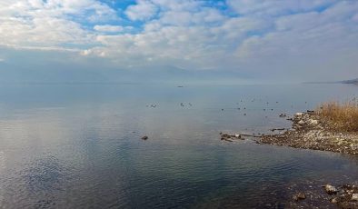 Sapanca Gölü’ndeki su seviyesi bir haftada 13 santimetre arttı