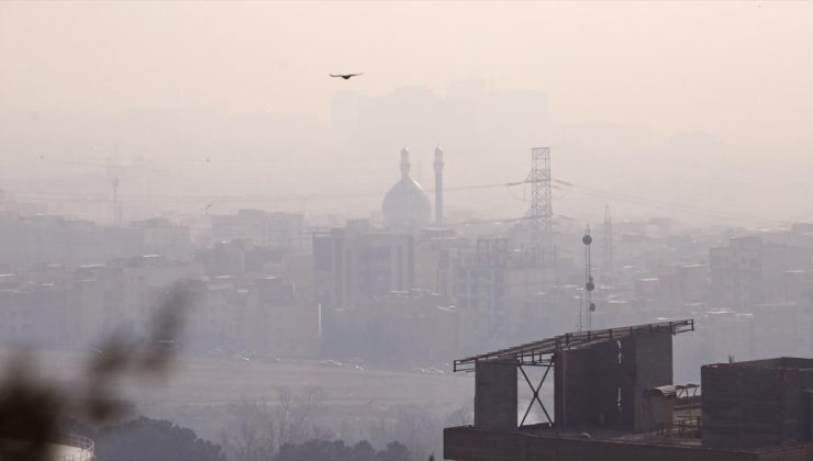 Tahran’da hava kirliliği “kırmızı” seviyeye çıktı